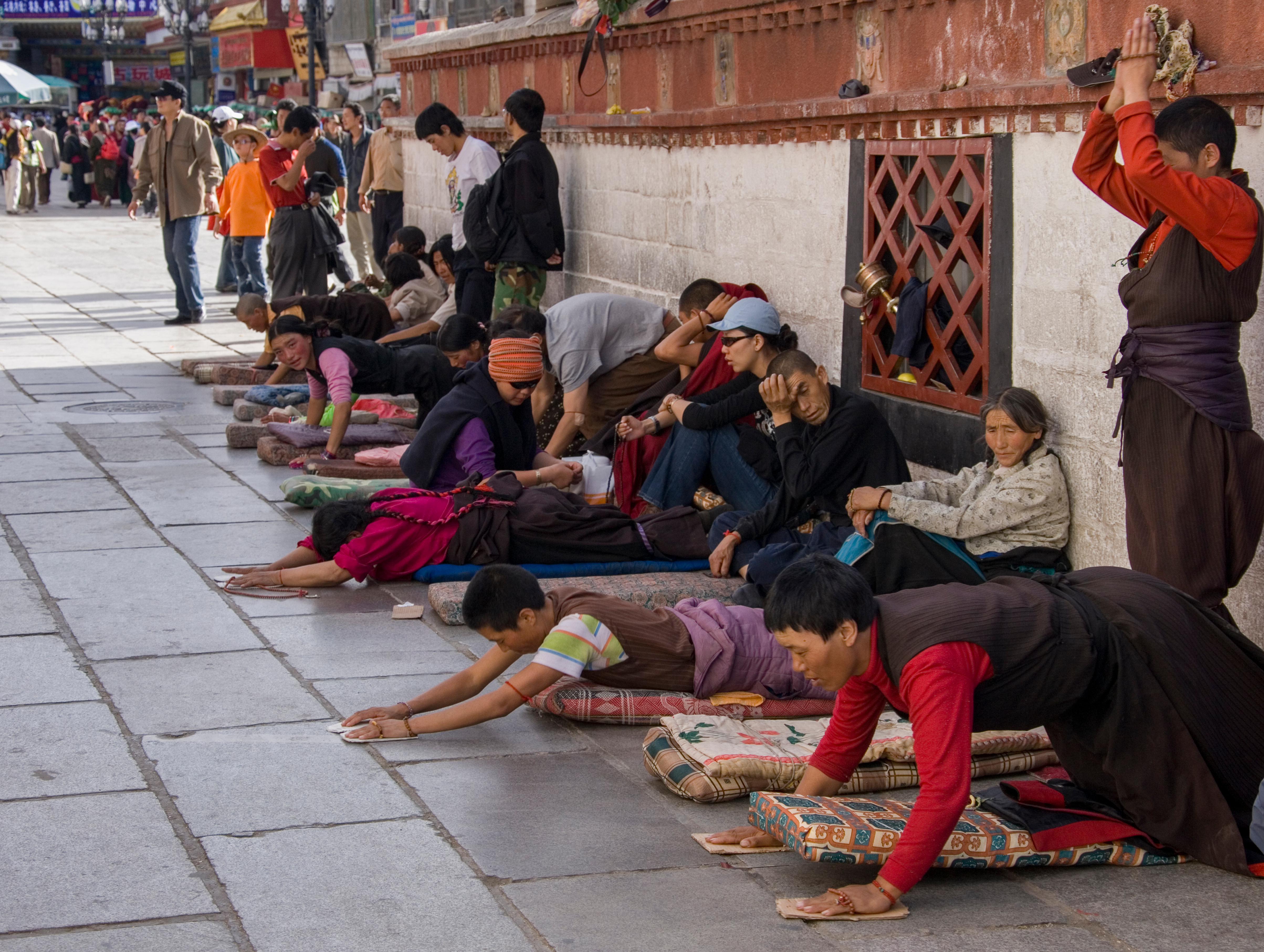 Lhasa to Kathmandu Overland Group Tour
